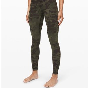 Lululemon Wunder Under high-rise camo size 8